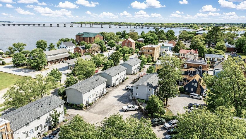 This is the condo you've been waiting for! Fully furnished - Beach Condo for sale in New Bern, North Carolina on Beachhouse.com