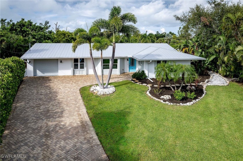 This residence fared very well during the recent storms and is - Beach Home for sale in Sanibel, Florida on Beachhouse.com