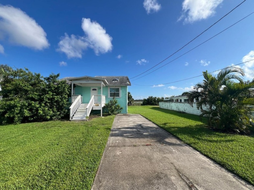 Wonderful opportunity to live close to all the exciting - Beach Home for sale in St. Petersburg, Florida on Beachhouse.com