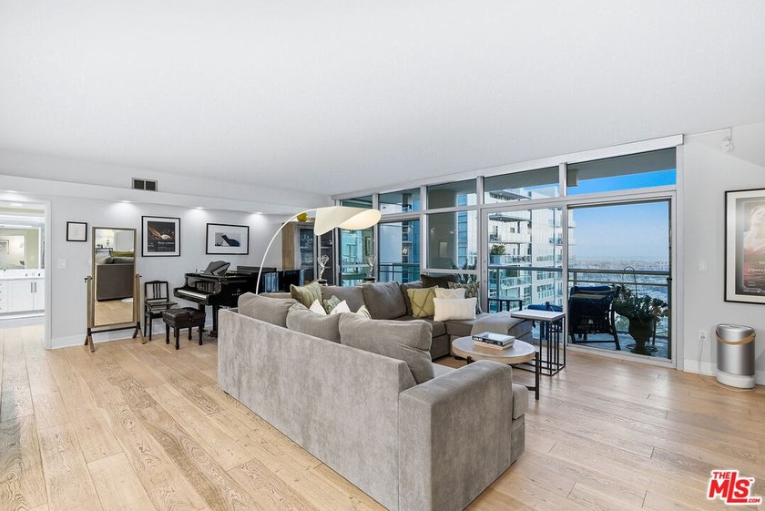 Spectacular Marina and Ocean views define this 17th-floor - Beach Condo for sale in Marina Del Rey, California on Beachhouse.com