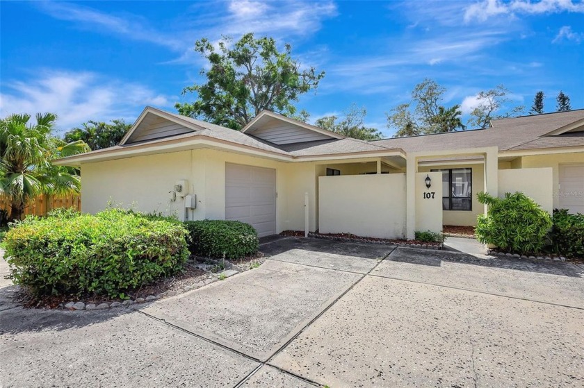 Seize the opportunity to own this beautifully updated 3-bedroom - Beach Home for sale in Tarpon Springs, Florida on Beachhouse.com