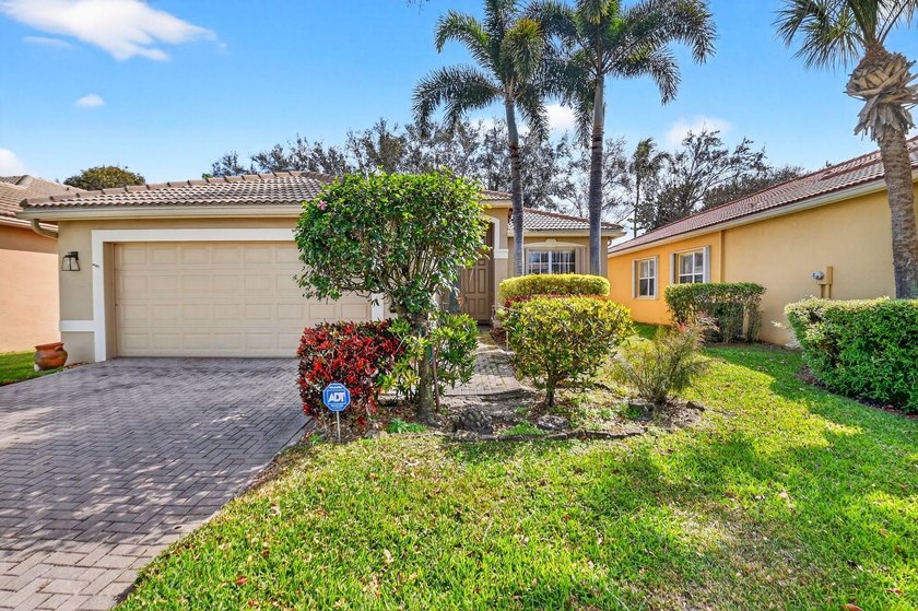 Welcome to your tropical retreat in Valencia Pointe! This - Beach Home for sale in Boynton Beach, Florida on Beachhouse.com