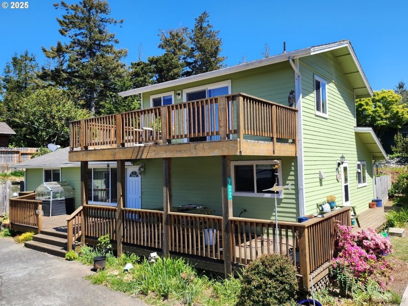 Welcome to this spacious and inviting 4-bedroom, 2-bath home - Beach Home for sale in Port Orford, Oregon on Beachhouse.com