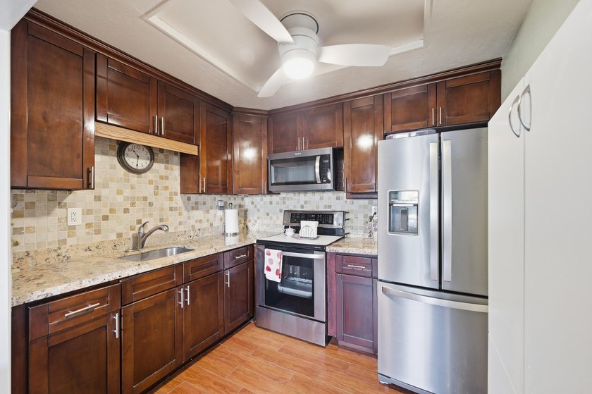 Super bright and exceptionally clean true corner, first-floor - Beach Condo for sale in Delray Beach, Florida on Beachhouse.com