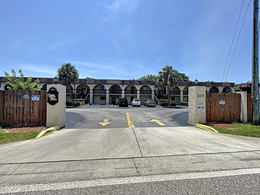 Don't miss this great ground floor unit! This complex is located - Beach Condo for sale in Merritt Island, Florida on Beachhouse.com
