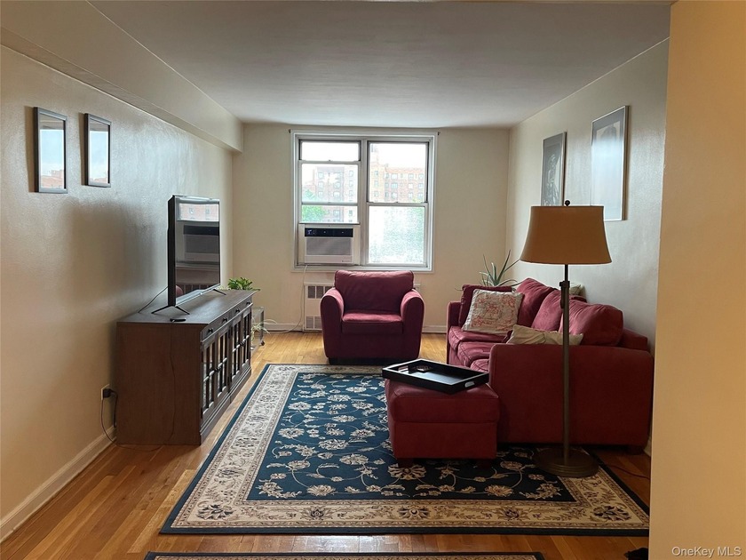 HIGHEST & BEST OFFERS DUE FRIDAY, NOV. 14 BY 5:00 PM - Thank you - Beach Home for sale in Bronx, New York on Beachhouse.com