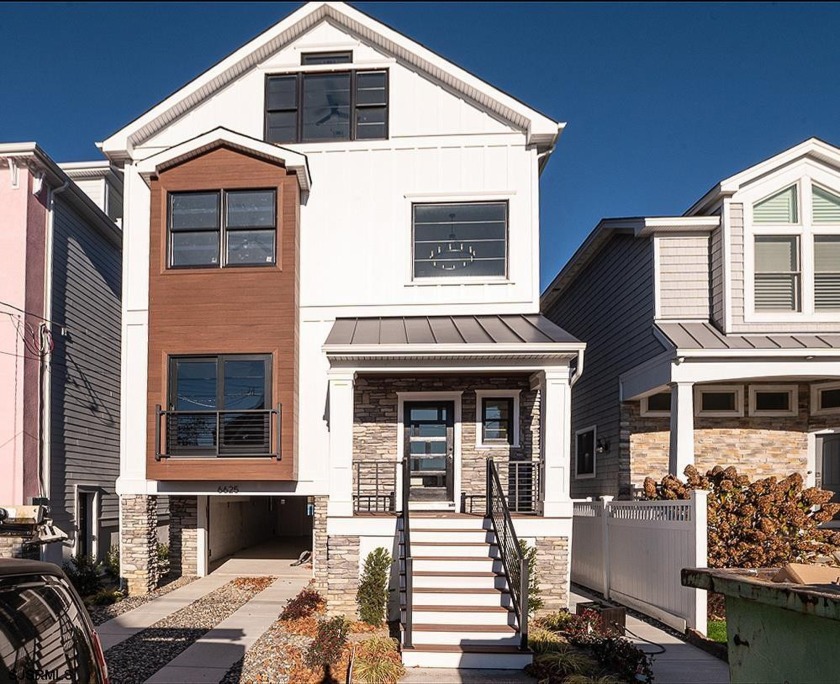 STUNNING BAYFRONT NEW CONSTRUCTION! This fully custom 3-story - Beach Home for sale in Ventnor, New Jersey on Beachhouse.com