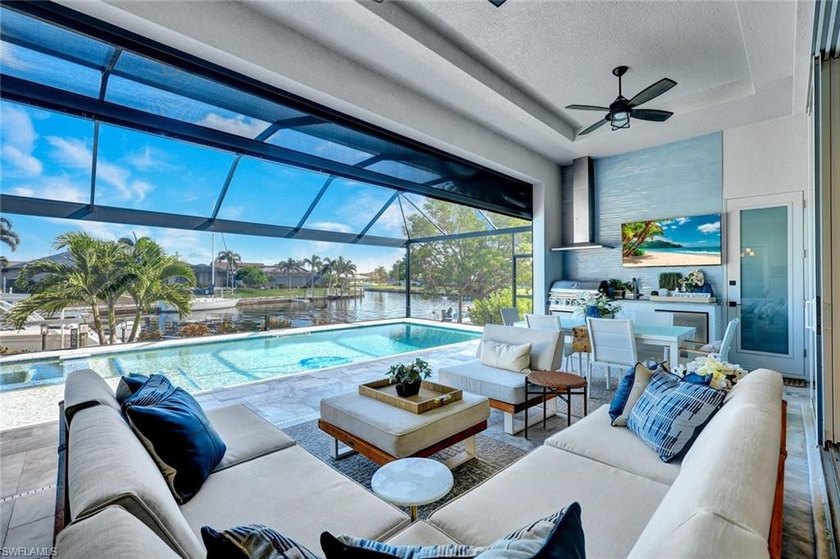 NEW LOWERED PRICE!! Nestled in the picturesque city of Punta - Beach Home for sale in Punta Gorda, Florida on Beachhouse.com