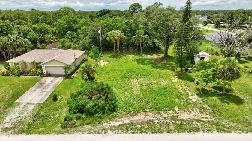 Perfect lot in the desirable Vero Lake Estates.  Ready to build - Beach Lot for sale in Vero Beach, Florida on Beachhouse.com