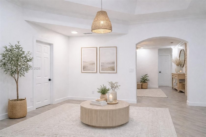 Beautiful and Spacious Single-Family Home for Sale in Oakland - Beach Home for sale in Oakland Park, Florida on Beachhouse.com