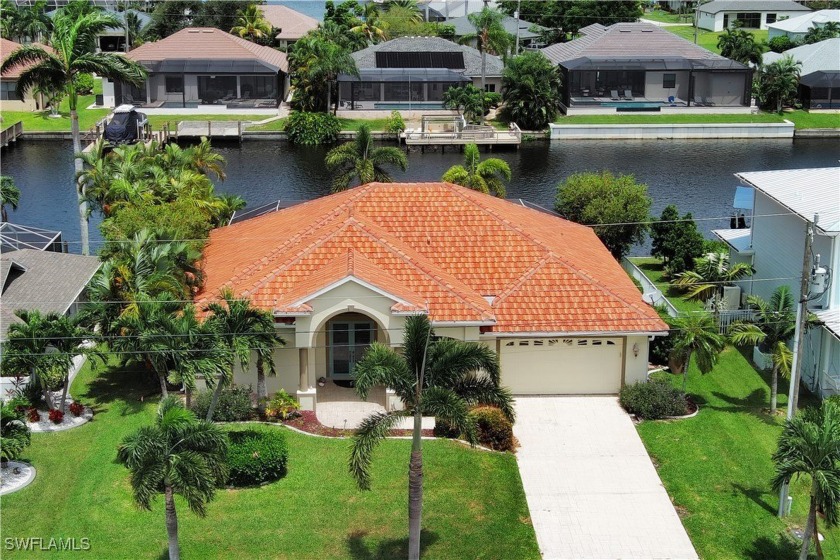 New price on this stunning SW Cape Coral, Gulf-access, Pool/Spa - Beach Home for sale in Cape Coral, Florida on Beachhouse.com