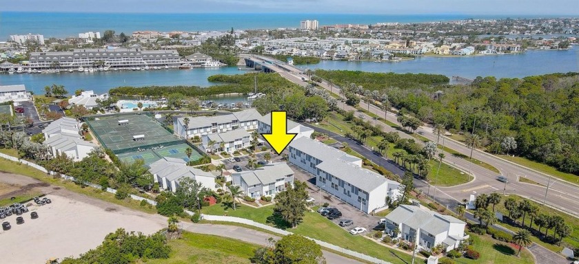 Stunning Condo In Indian Springs Intracoastal Community with - Beach Condo for sale in Largo, Florida on Beachhouse.com