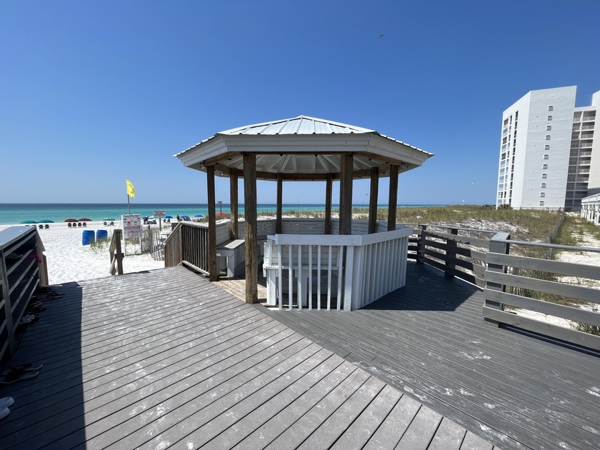 CLOSE TO THE BEACH!!! Just a short stroll to the sugar white - Beach Condo for sale in Destin, Florida on Beachhouse.com