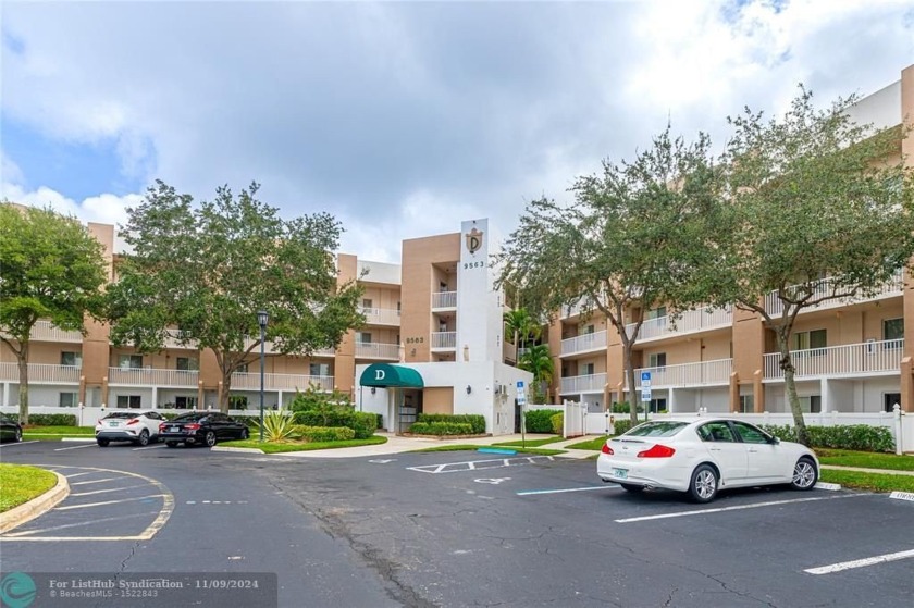 WHAT A VIEW FROM THE REAR PATIO OF THIS SEAGRAPE MODEL WITH 10 - Beach Condo for sale in Fort Lauderdale, Florida on Beachhouse.com