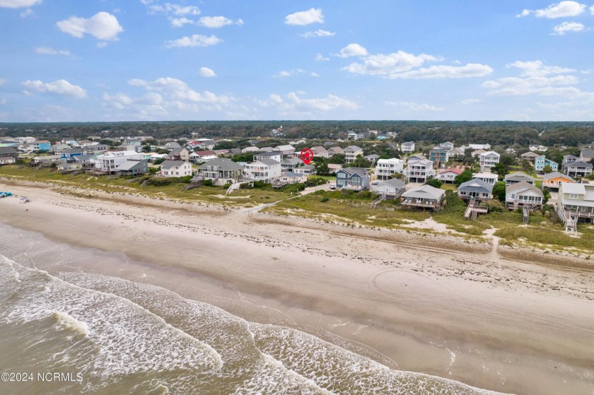 Discover the allure of coastal living in this quaint 852 square - Beach Home for sale in Oak Island, North Carolina on Beachhouse.com