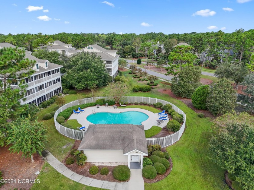 PERFECTLY UPDATED, 3rd floor condo located in beautiful St James - Beach Condo for sale in Southport, North Carolina on Beachhouse.com