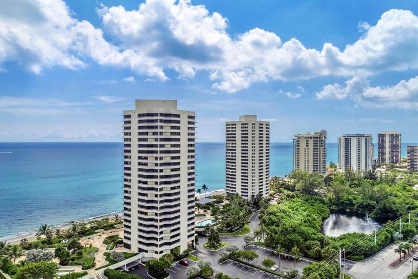 Expansive views of the crystal clear water of the intracoastal - Beach Condo for sale in Singer Island, Florida on Beachhouse.com