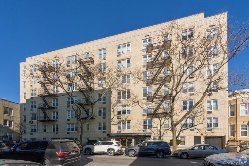 Welcome to 2021 84th Street #L3, a bright and well-maintained - Beach Home for sale in Brooklyn, New York on Beachhouse.com