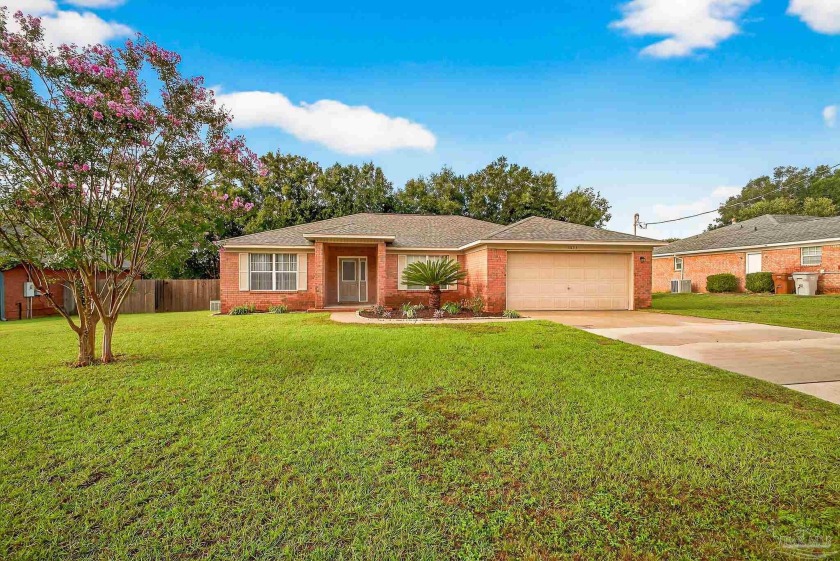 Your private pool retreat awaits in the heart of Pace! This - Beach Home for sale in Pace, Florida on Beachhouse.com
