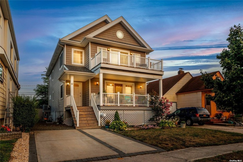 Great house in a great location. 5 bedrooms 3 full baths.Large - Beach Home for sale in Island Park, New York on Beachhouse.com