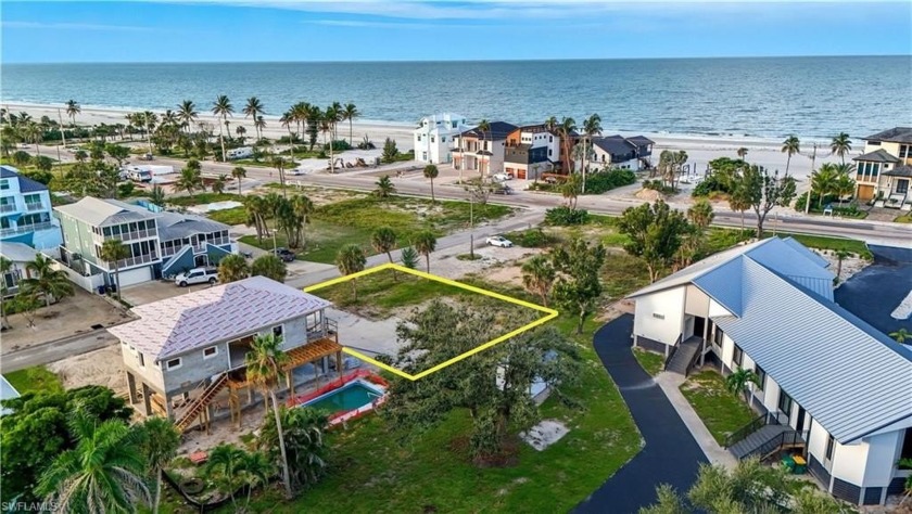 Expansive 90 x 100' +/- sq ft Oversized Single Family home lot - Beach Lot for sale in Fort Myers Beach, Florida on Beachhouse.com