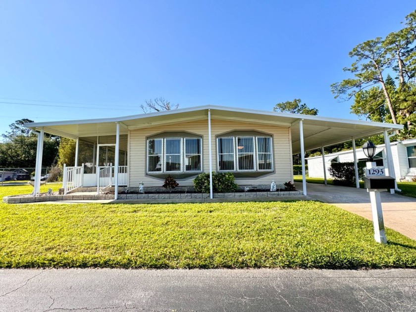 This 1975 Skyline Ramada 2 bedroom 2 bathroom home is fully - Beach Home for sale in Daytona Beach, Florida on Beachhouse.com