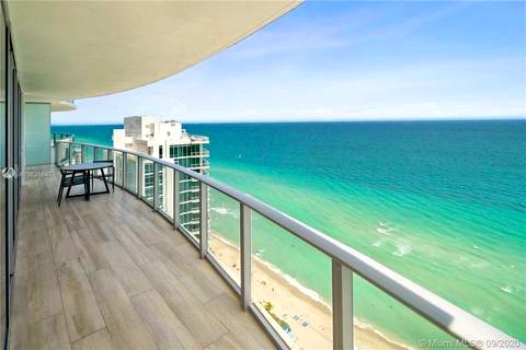 Stunning Direct Oceanfront Hyde - Beach Vacation Rentals in Hollywood Beach, Florida on Beachhouse.com
