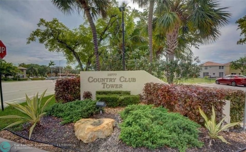 Make this spacious corner unit in the highly sought after - Beach Condo for sale in Coral Springs, Florida on Beachhouse.com