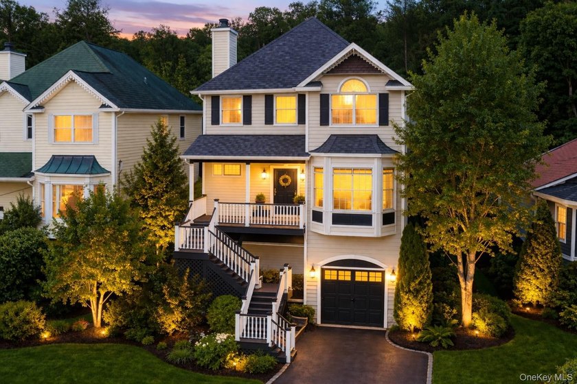 Welcome to this stunning Hampton style Beach Home with a newly - Beach Home for sale in Huntington, New York on Beachhouse.com