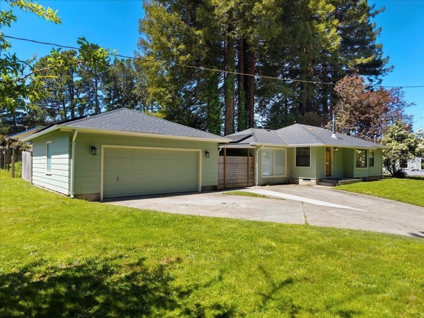 OPEN HOUSE Sunday May 18 12-2pm.  Welcome home to 2452 - Beach Home for sale in Eureka, California on Beachhouse.com