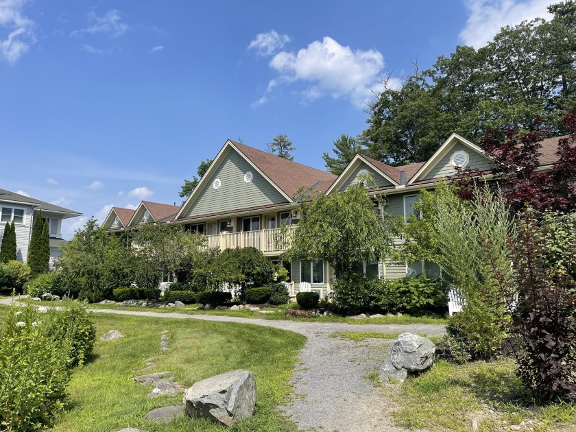 Your Maine getaway on the shore of the Sheepscot River at the - Beach Condo for sale in Edgecomb, Maine on Beachhouse.com