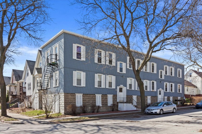 Check out this rare 6-unit Apartment building in the desirable - Beach Apartment for sale in Milwaukee, Wisconsin on Beachhouse.com