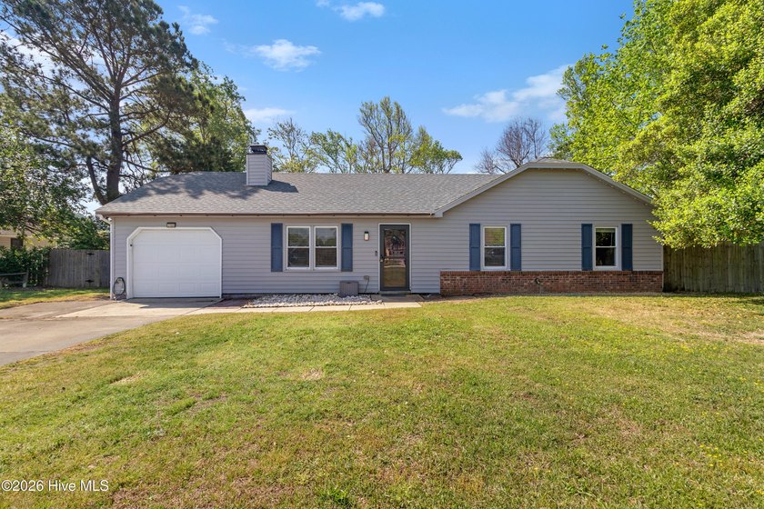 NO CITY TAXES! This charming 3-bedroom, 2-bath ranch-style home - Beach Home for sale in Morehead City, North Carolina on Beachhouse.com
