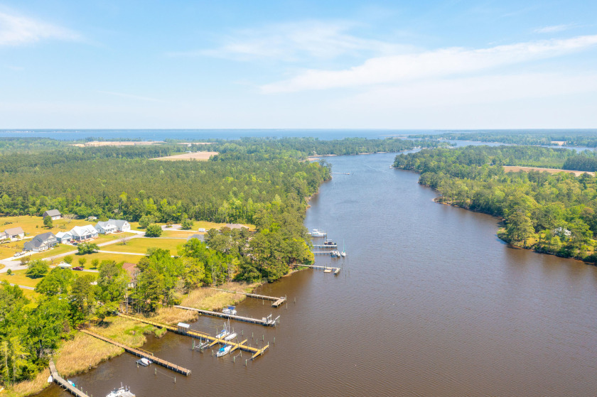Build your waterfront dream home and boat dock. Large waterfront - Beach Lot for sale in Havelock, North Carolina on Beachhouse.com