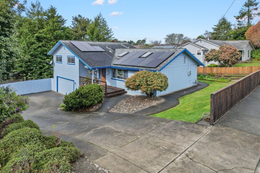 OPEN HOUSE SATURDAY 1-3 on 5/17/25. Welcome to this charming - Beach Home for sale in Eureka, California on Beachhouse.com