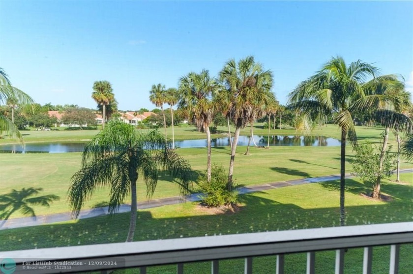 This Oaks Clubhouse Condo sought after *F* model has been - Beach Condo for sale in Pompano Beach, Florida on Beachhouse.com