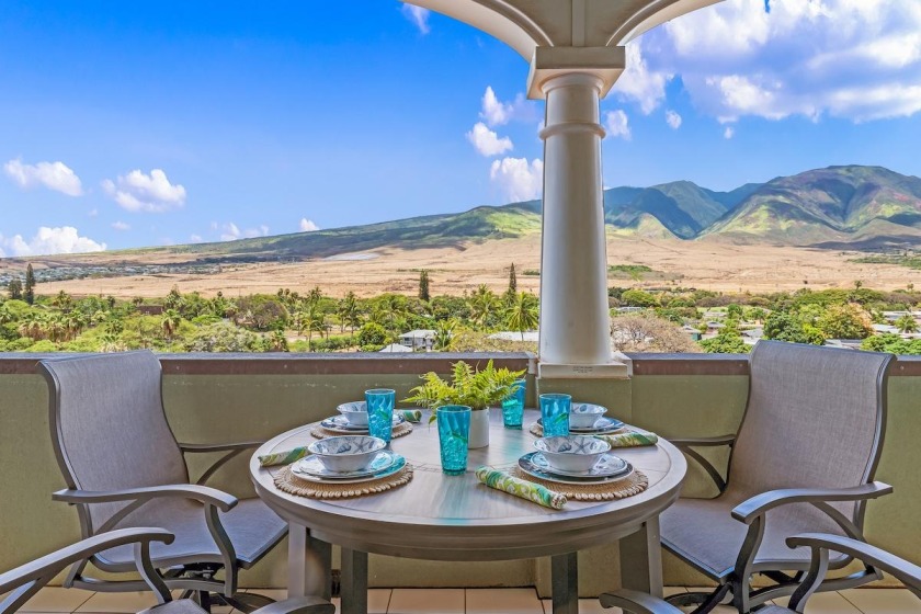 Lahaina Shores PH4 · LS PH4 Breathtaking Panoramic Mountain View - Beach Vacation Rentals in Lahaina, HI on Beachhouse.com