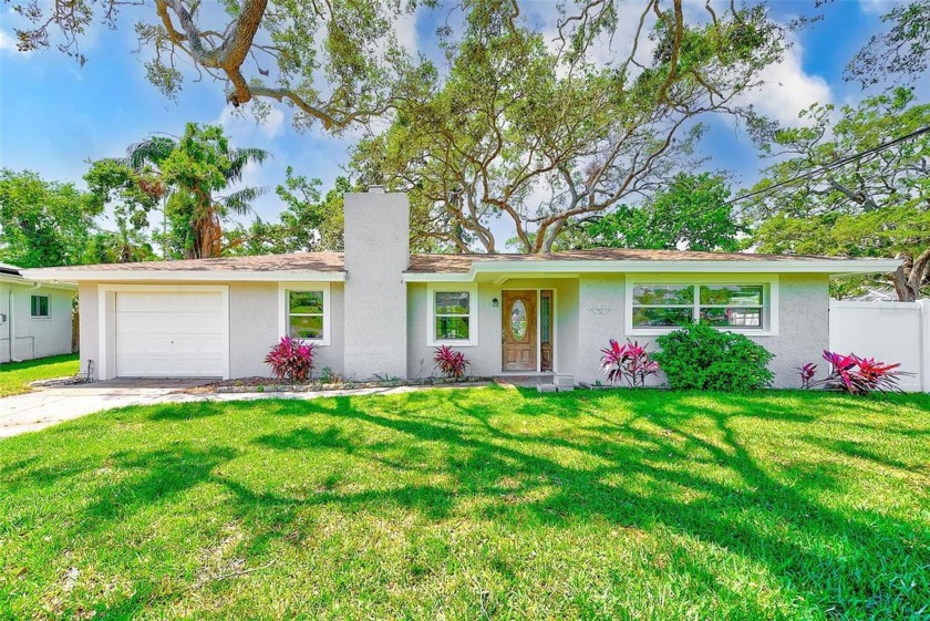 *** Price Improvement ***Property being sold as is
This 2 - Beach Home for sale in Largo, Florida on Beachhouse.com