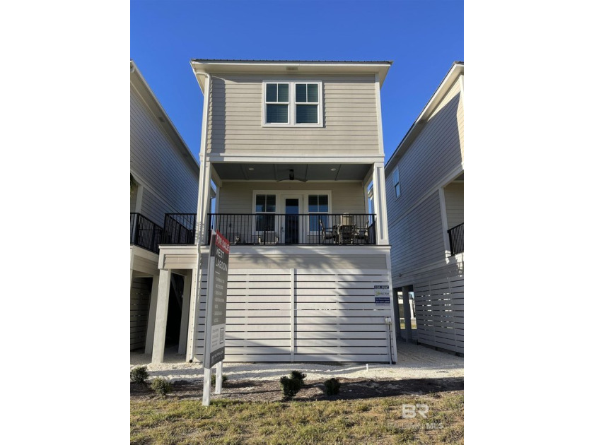 Great house directly across from the Gulf of Mexico!  Offering - Beach Home for sale in Gulf Shores, Alabama on Beachhouse.com