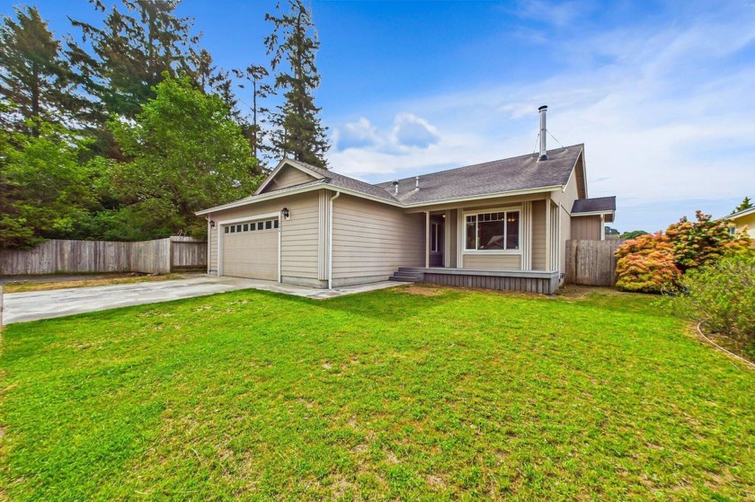 OPEN HOUSE MAY 18TH 1-3. Discover comfort, space and convenience - Beach Home for sale in Mckinleyville, California on Beachhouse.com