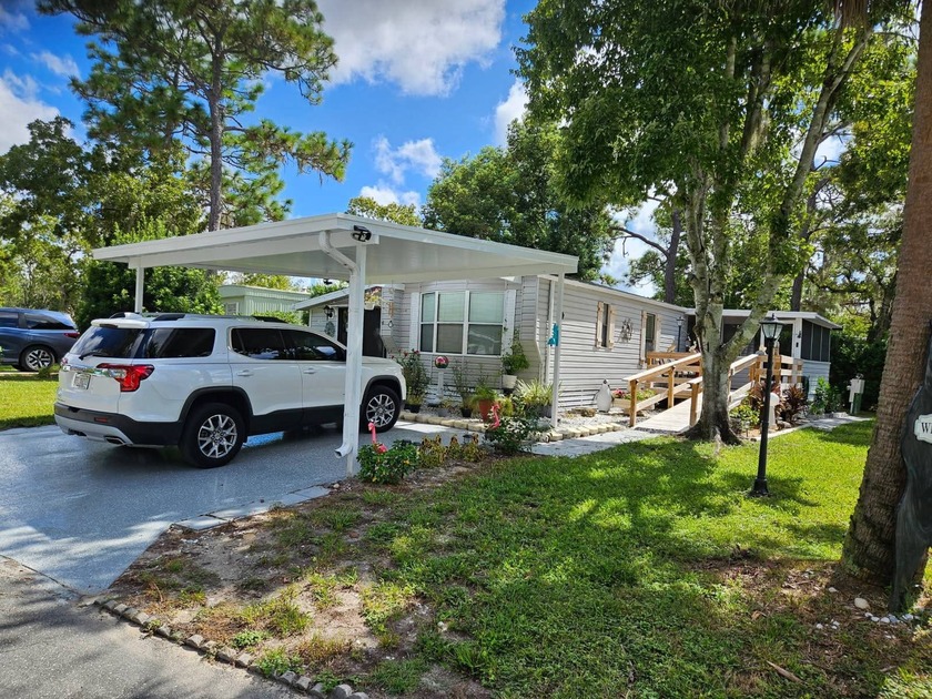 IMMACULATE TURNKEY FURNISHED HOME SITUATED IN BEAUTIFUL - Beach Home for sale in Homosassa, Florida on Beachhouse.com