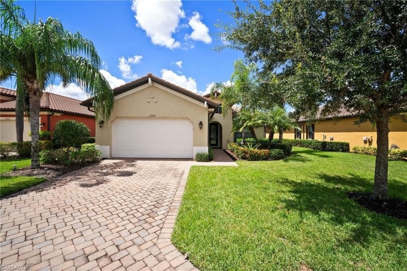 Don't miss your slice of paradise! This home captures the - Beach Home for sale in Fort Myers, Florida on Beachhouse.com