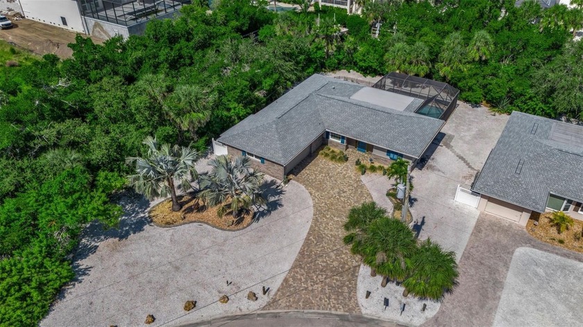 Under contract-accepting backup offers. It looks new, because it - Beach Home for sale in Sarasota, Florida on Beachhouse.com