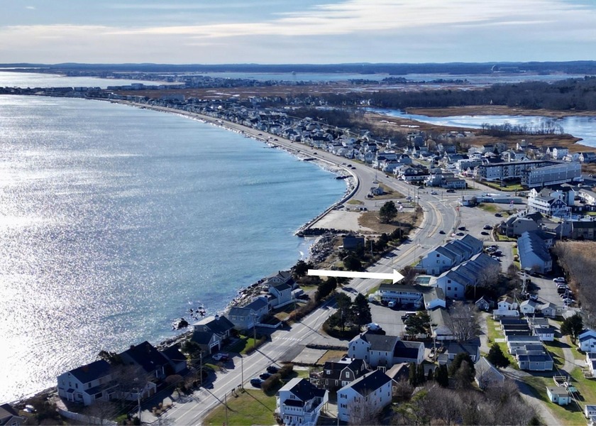 Oceanfront Townhome at St. Magnus offers Coastal Living at its - Beach Condo for sale in Hampton, New Hampshire on Beachhouse.com