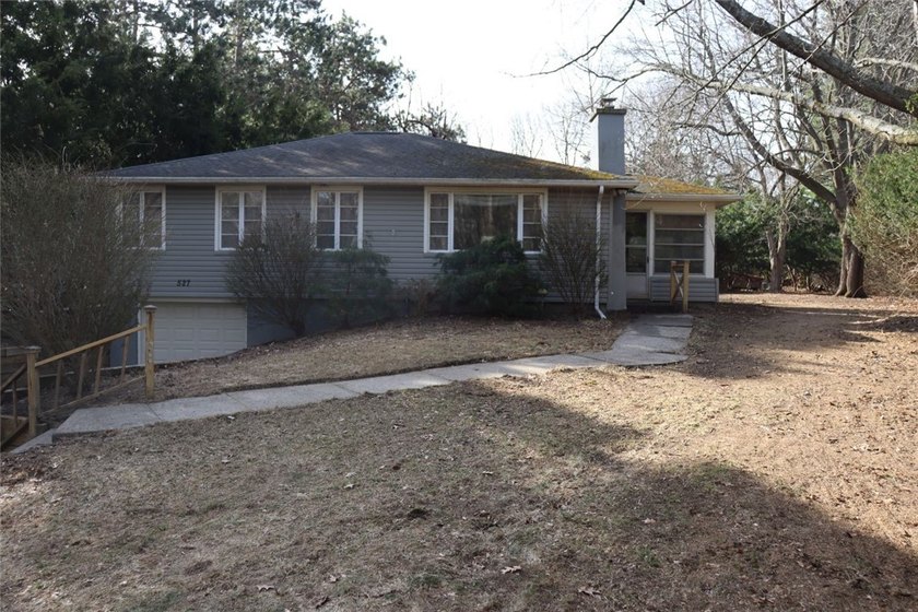 **This is an Estate.. Delayed negotiations, we will be reviewing - Beach Home for sale in Webster, New York on Beachhouse.com