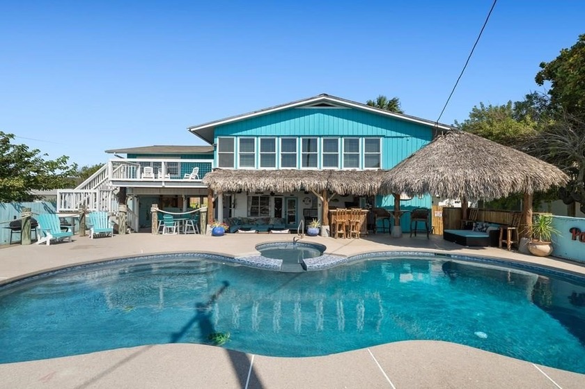 Welcome to your fully furnished, turnkey stilt home just minutes - Beach Home for sale in Rockport, Texas on Beachhouse.com