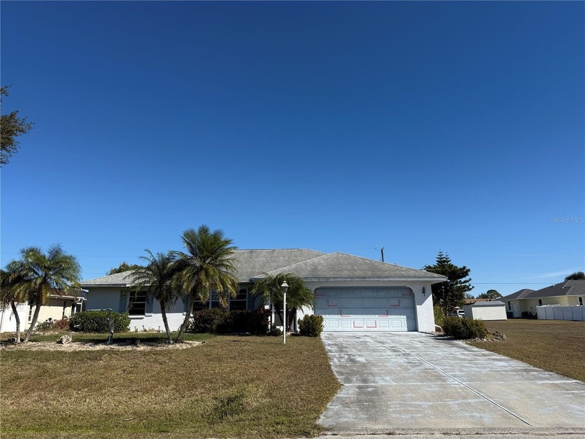 Under contract-accepting backup offers. Spacious 2-bedroom - Beach Home for sale in Englewood, Florida on Beachhouse.com