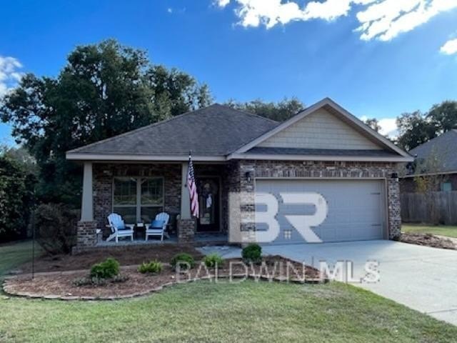 Welcome Home to this Charming 3 Bedroom, 2 Bathrooms + Bonus - Beach Home for sale in Fairhope, Alabama on Beachhouse.com