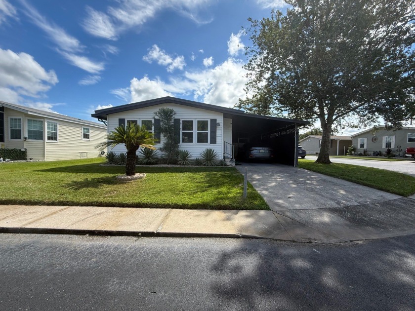 Cozy & Updated 2 Bedroom, 2 Bath Home in Caribbean Estates - New - Beach Home for sale in New Port Richey, Florida on Beachhouse.com