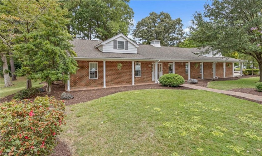 Enjoy one-level living in this stately ranch home on a cove of - Beach Home for sale in Virginia Beach, Virginia on Beachhouse.com